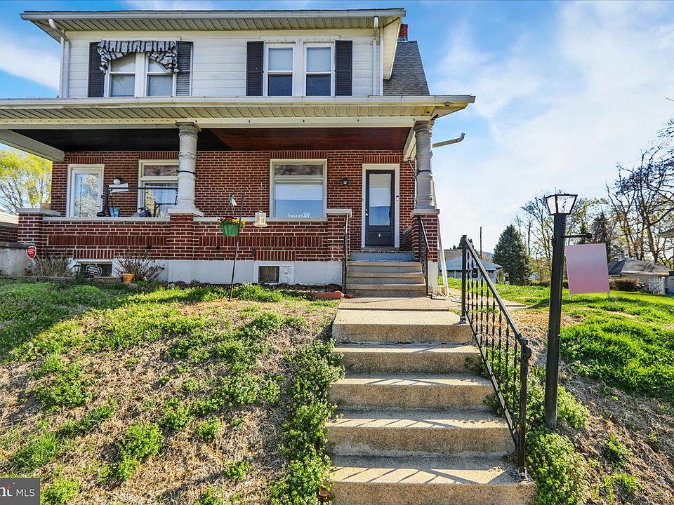 1st image of 8 Pershing Blvd