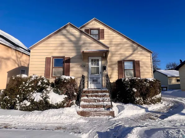 1524 15th Ave E, Hibbing, MN 55746
