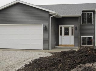 205 W Chestnut St, Silver Lake, WI 53170