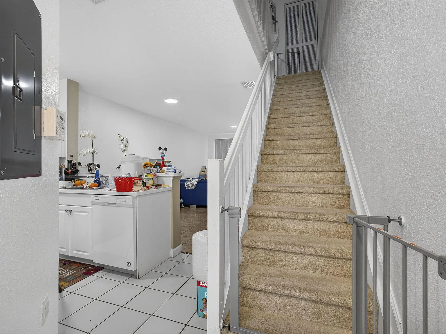 2 bed, 2.5 bath, 1437 sqft, $2,250 — Photo 3