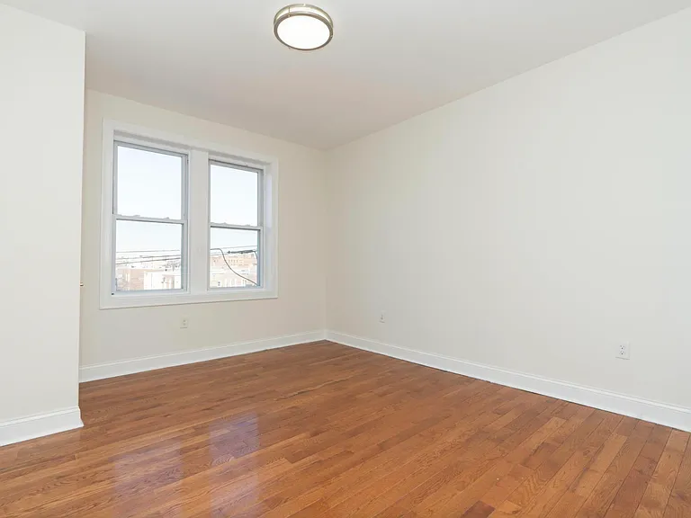 6404 Park Ave #35 — Photo 3