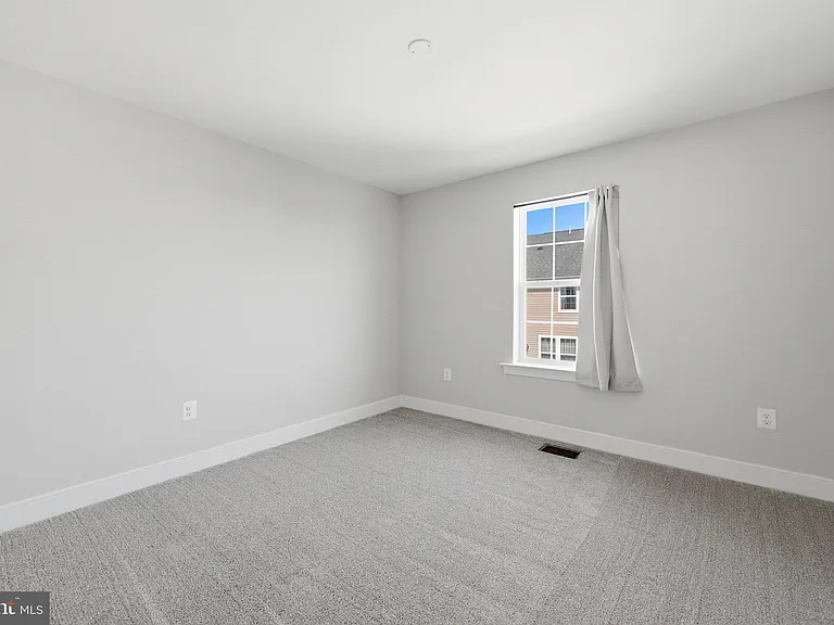 43976 Vaira Ter — Photo 25