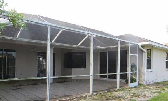 2nd image of 1021 Meadow Breeze Ln