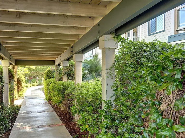 1682 Circa Del Lago #A305 — Photo 30