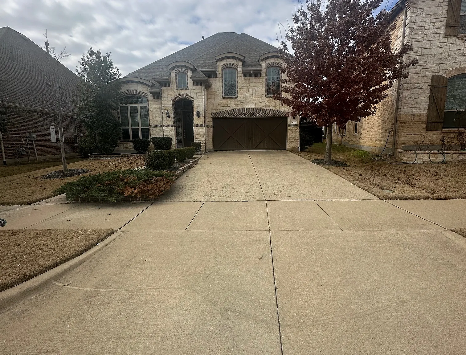 4 bed, 3669 sqft, $3,995 — Photo 2
