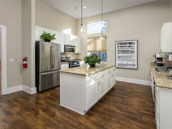 25501 Crown Valley Pkwy #206
