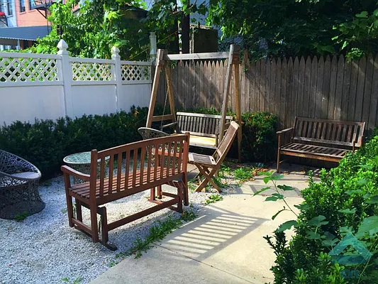 Rented by EXR | media 57