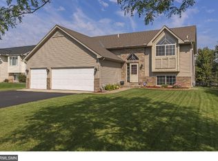 559 Henry Ln, Lino Lakes, MN 55014