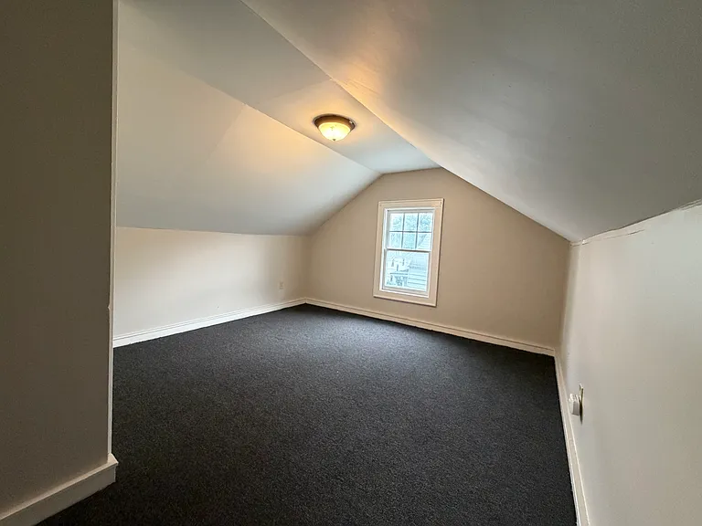 2129 James St #2 — Photo 2