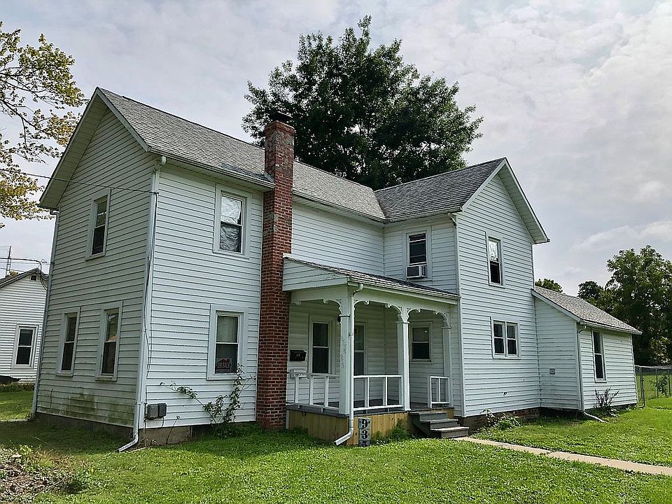 1st image of 935 E Walnut 935 1/2 St