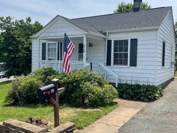 218 Palatine Ave, Charlottesville, VA 22902