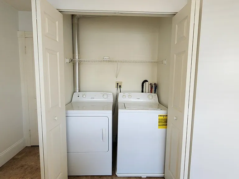 230 Scott Ave #A — Photo 21