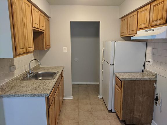 3rd image of 505 Madison Ave APT 1C