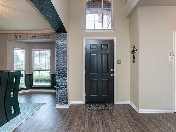 4th image of 1119 Glencoe Dr