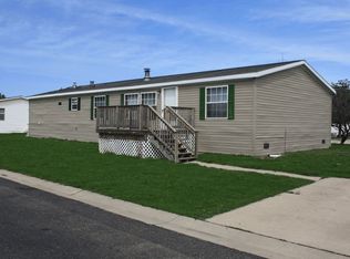 998 Estate Dr, Flint, MI 48506