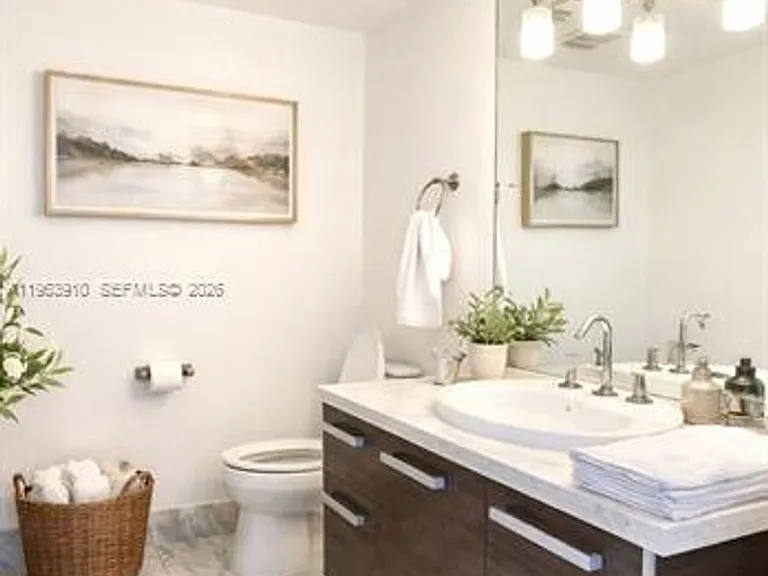 253 NE 2nd St #433 — Photo 7