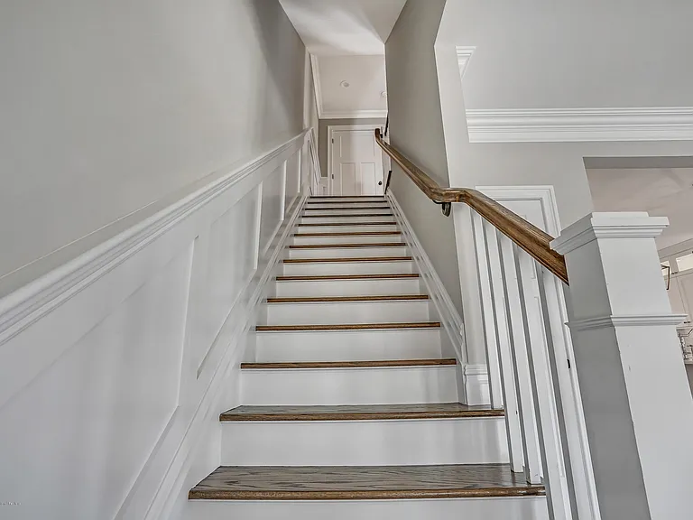 1260 Ocean Ave #B — Photo 23