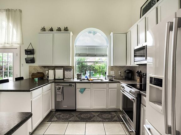 5th image of 10155 Rustic Bend Ct