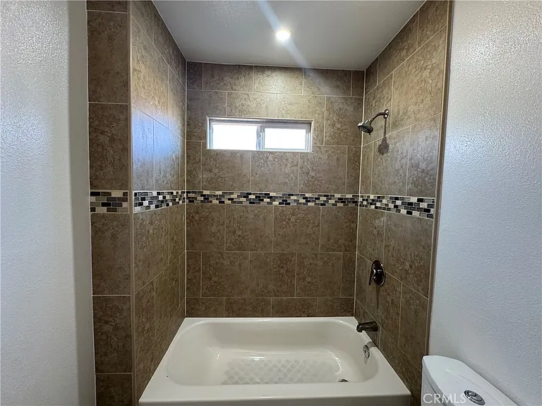 847 W Gage Ave — Photo 16