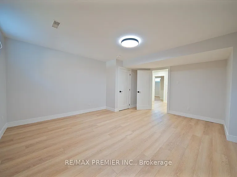 157 Jeanne Dr — Photo 38