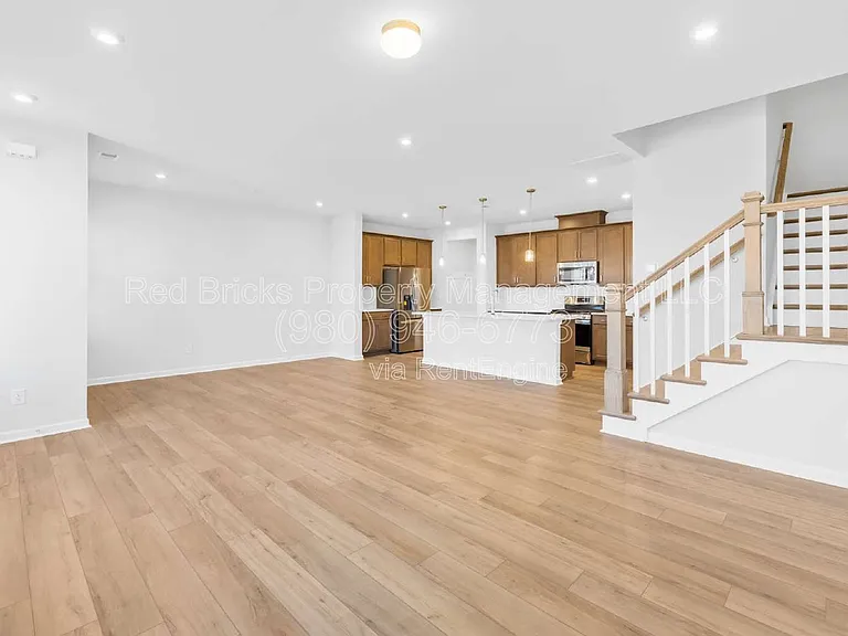 8924 Connover Hall Ave — Photo 8