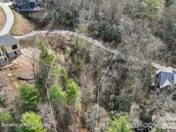 52 Lemongrass Trl, Hendersonville, NC 28791