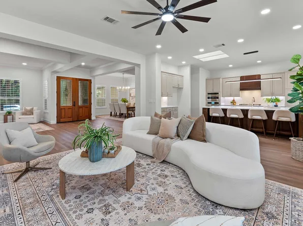 105 Golf View Dr, Georgetown, TX 78633