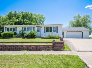 910 Rose St, South Pekin, IL