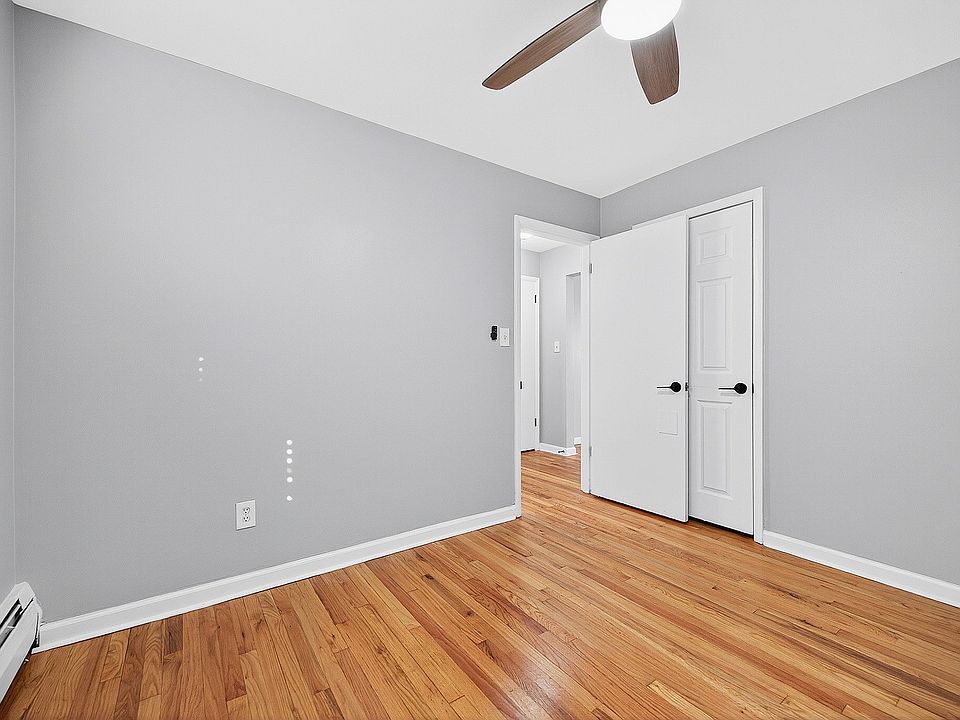 Oakley Square Living Room
