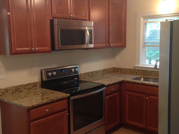 4th image of 708 Pleasanthill Dr