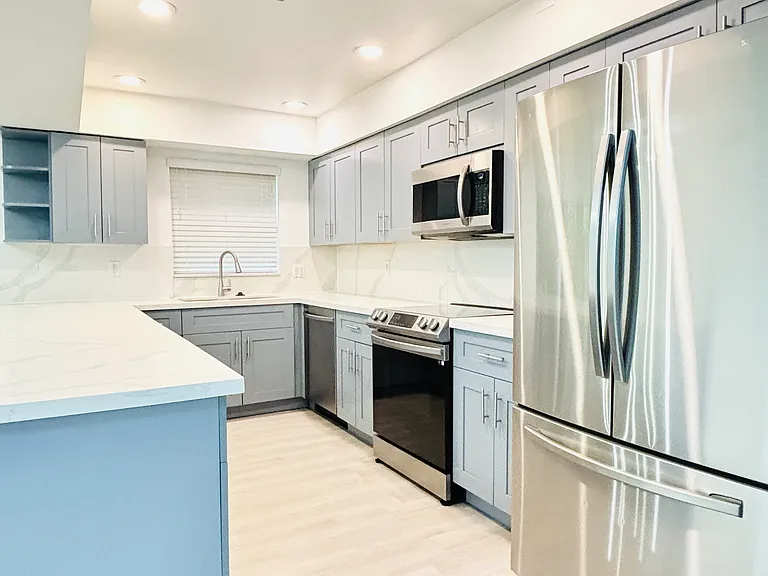 Nice SS appliances