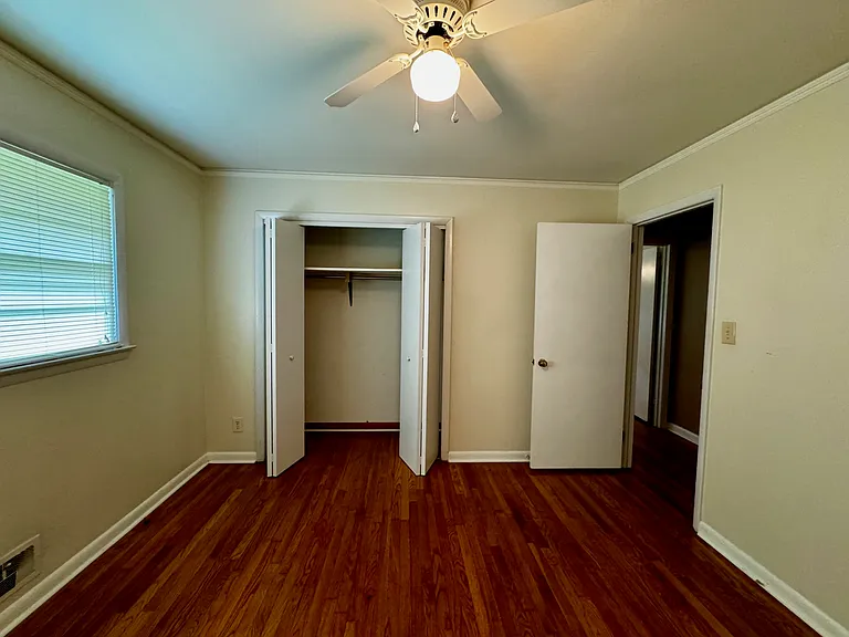 180 Westwood Ave — Photo 14