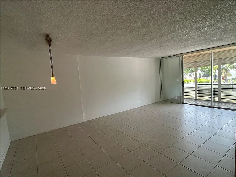 403 NW 68th Ave #206 — Photo 9