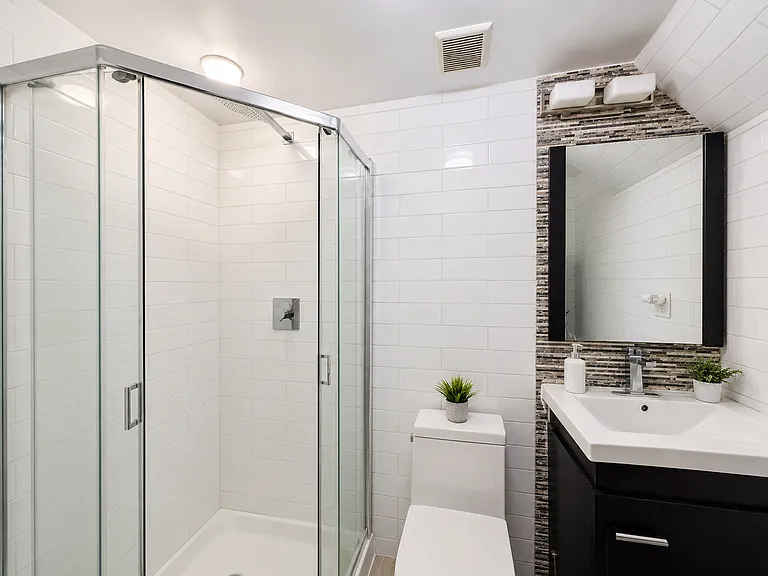 365 Tompkins Ave #1F — Photo 7