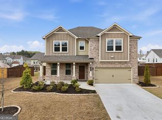 8820 Shipton Cir, Ball Ground, GA 30107