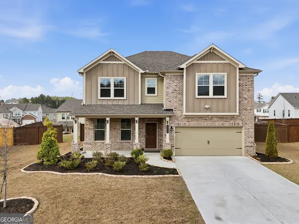 8820 Shipton Cir, Ball Ground, GA 30107