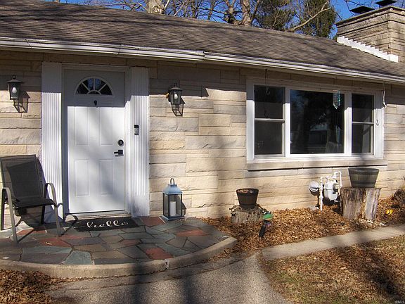 3rd image of 2109 Bashor Rd