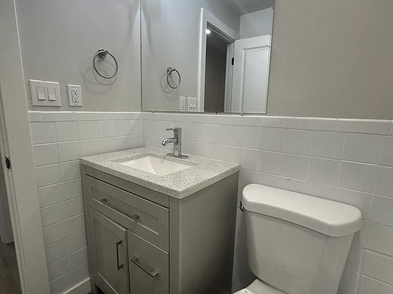 282 Collins St #205 — Photo 13