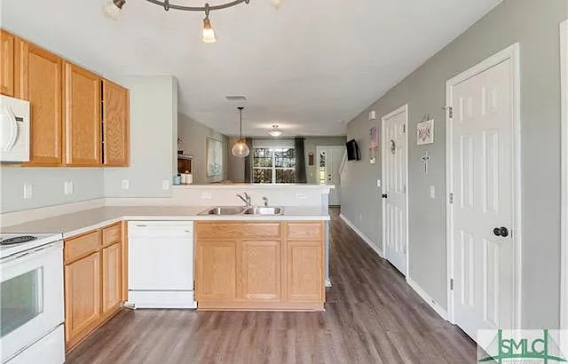 46 Bushwood Dr — Photo 7