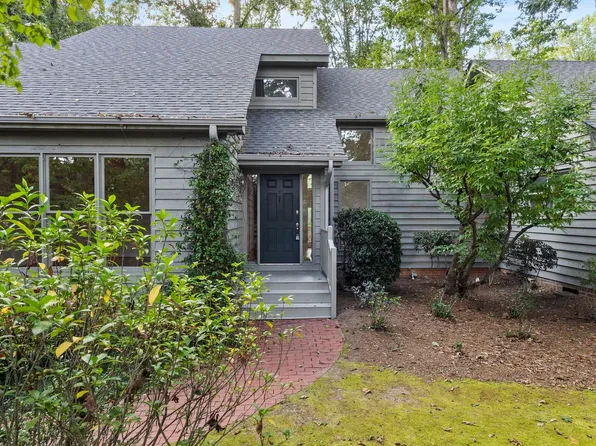 225 Arrowhead Trl, Easley, SC 29642