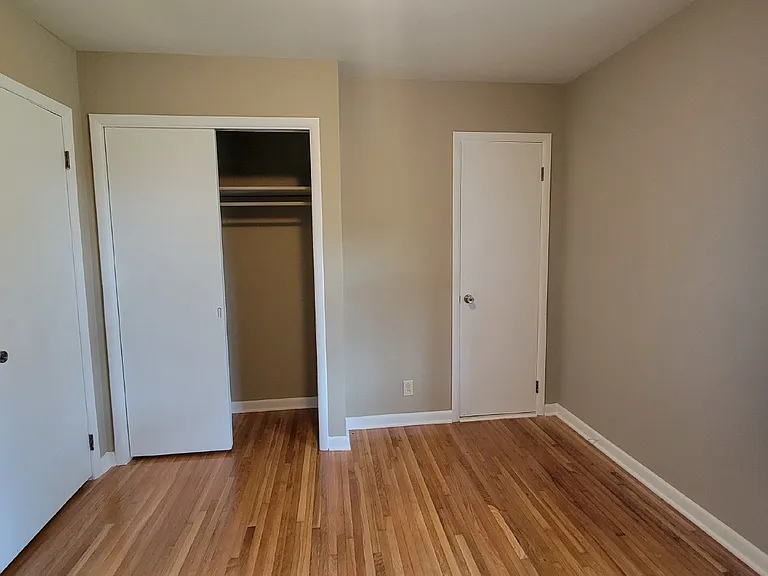 6408 Robinhood Ln NW — Photo 3