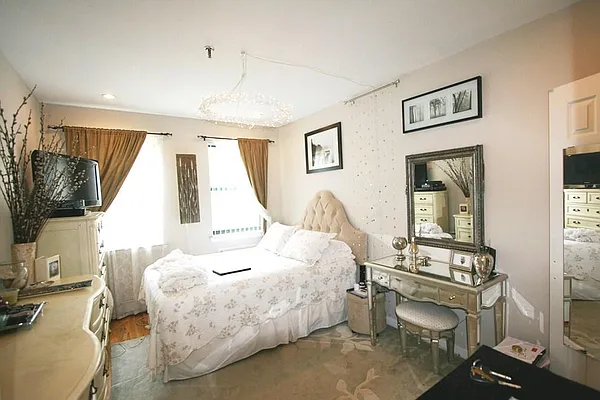 Rented by Corcoran | media 18