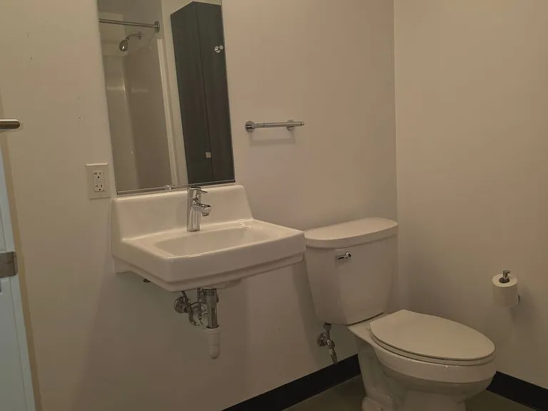 515 NE Holladay St — Photo 25