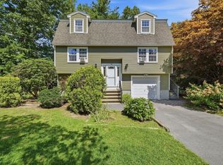 121 Regina South Dr, Tewksbury, MA 01876