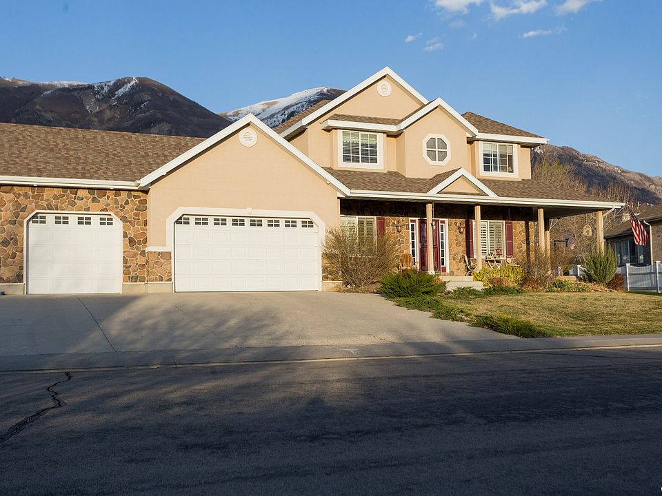 1st image of 9944 N Dorchester Dr