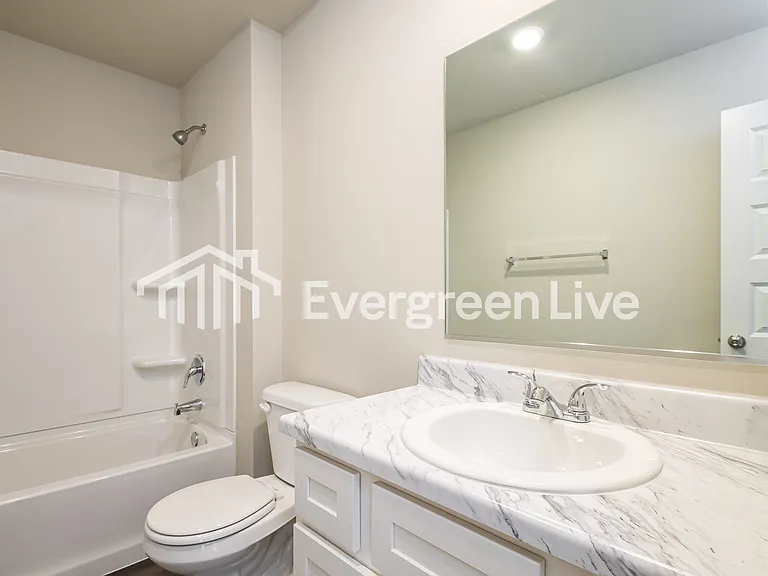 1002 W Lawton Rd — Photo 15