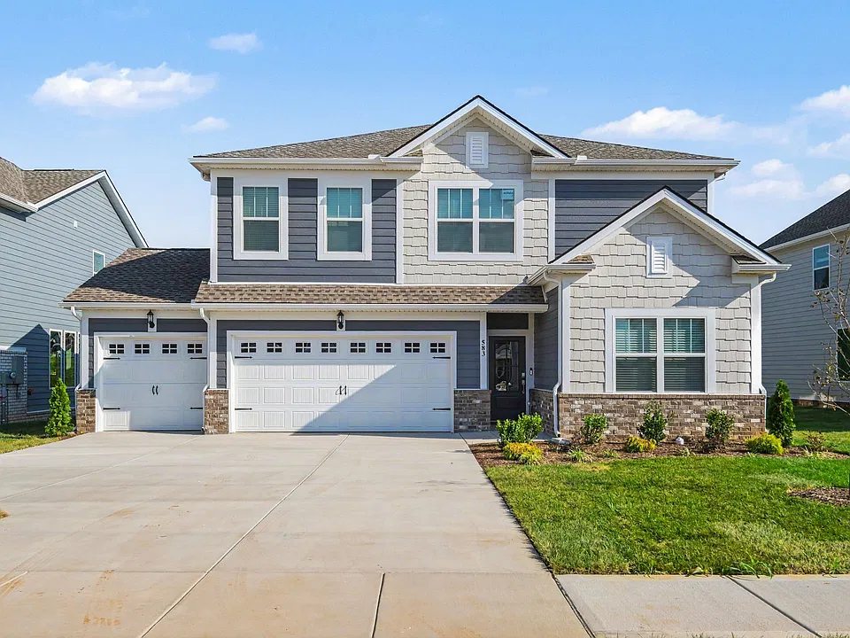 583 Foxglove Ln