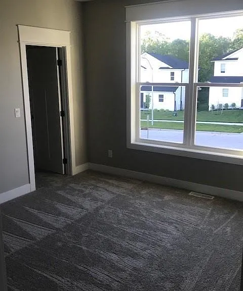 905 Ledgestone Ct — Photo 5