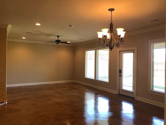5th image of 130 Sugar Creek Dr