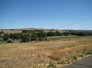 11201 Flintstone Rd #4, Yakima, WA 98908